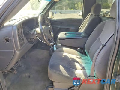 Zdjęcie 7 z 13 samochodu: 2003 GMC NEW SIERRA C1500 VIN:1GTEC14X33Z184358 - miniatura