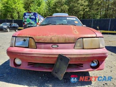 Piąte zdjęcie samochodu w środku: 1988 FORD MUSTANG GT VIN:1FABP42E3JF134459 - miniatura
