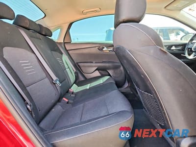 Zdjęcie 10 z 12 samochodu: 2019 KIA FORTE S VIN:3KPF34AD6KE050597 - miniatura