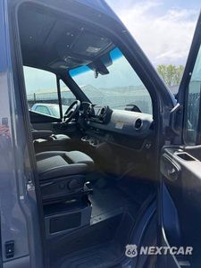 Piąte zdjęcie samochodu w środku: 2025 MERCEDES-BENZ SPRINTER 2500 VIN:W1W4NBVYXST212908 - miniatura