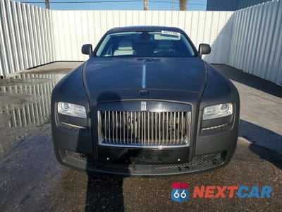 Piąte zdjęcie samochodu w środku: 2010 ROLLS-ROYCE GHOST VIN:SCA664S59AUX48675 - miniatura