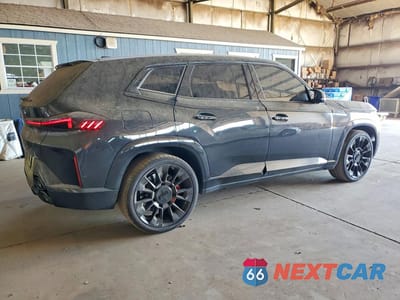 Trzecie zdjęcie samochodu z tyłu: 2026 BMW XM LABEL VIN:5YM33CS02T9283592 - miniatura