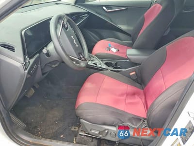 Zdjęcie 7 z 12 samochodu: 2024 KIA NIRO VIN:KNDCT3LE2R5142251 - miniatura