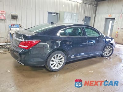 Trzecie zdjęcie samochodu z tyłu: 2016 BUICK LACROSSE VIN:1G4GB5G31GF118647 - miniatura