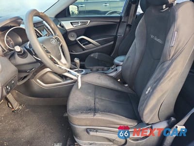 Zdjęcie 7 z 12 samochodu: 2014 HYUNDAI VELOSTER BASE VIN:KMHTC6AD1EU207274 - miniatura