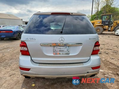 Zdjęcie 6 z 13 samochodu: 2009 MERCEDES-BENZ ML 350 VIN:4JGBB86E59A508505 - miniatura