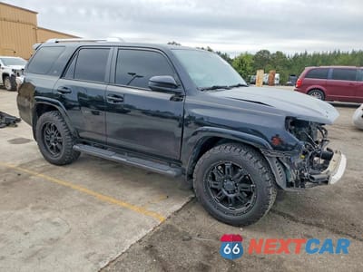 Czwarte zdjęcie samochodu z boku: 2017 TOYOTA 4RUNNER SR5 VIN:JTEZU5JR1H5161506 - miniatura