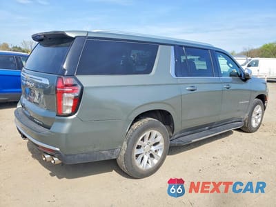 Trzecie zdjęcie samochodu z tyłu: 2023 CHEVROLET SUBURBAN C1500 PREMIER VIN:1GNSCFKD5PR478236 - miniatura