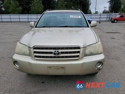 Piąte zdjęcie samochodu w środku: 2003 TOYOTA HIGHLANDER BASE VIN:JTEGD21A830060095 - miniatura