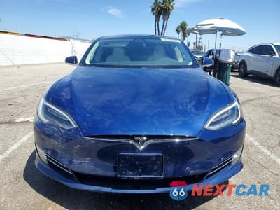 Piąte zdjęcie samochodu w środku: 2018 TESLA MODEL S VIN:5YJSA1E25JF278479 - miniatura
