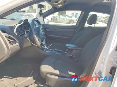 Zdjęcie 7 z 12 samochodu: 2011 DODGE AVENGER MAINSTREET VIN:1B3BD1FB7BN559189 - miniatura