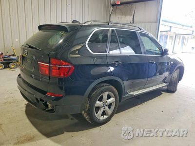 Trzecie zdjęcie samochodu z tyłu: 2013 BMW X5 XDRIVE50I VIN:5UXZV8C51D0C15957 - miniatura