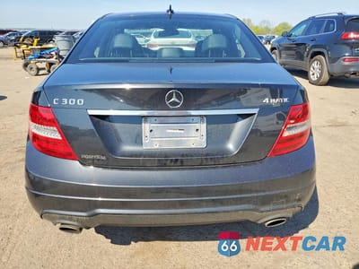 Zdjęcie 6 z 12 samochodu: 2012 MERCEDES-BENZ C 300 4MATIC VIN:WDDGF8BB5CR192788 - miniatura