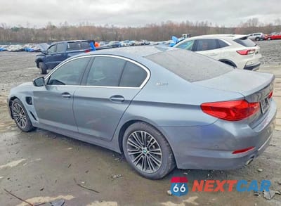 Drugie zdjęcie samochodu z przodu: 2019 BMW 530XE VIN:WBAJB1C56KB376282 - miniatura