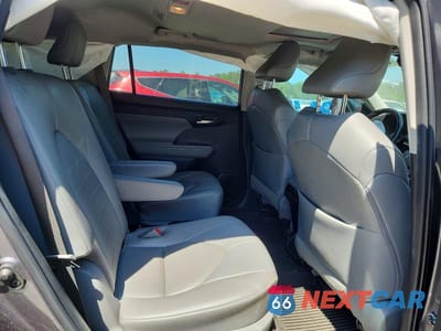 Zdjęcie 11 z 13 samochodu: 2022 TOYOTA HIGHLANDER HYBRID XLE VIN:5TDGARAH3NS512084 - miniatura