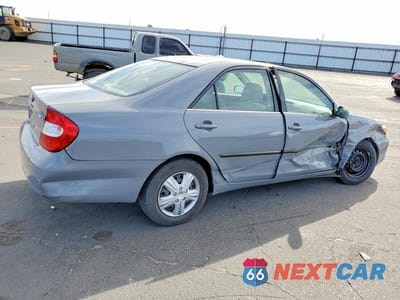 Trzecie zdjęcie samochodu z tyłu: 2003 TOYOTA CAMRY LE VIN:JTDBE32K730146698 - miniatura