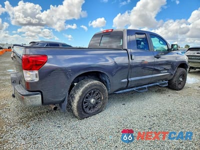 Trzecie zdjęcie samochodu z tyłu: 2013 TOYOTA TUNDRA GRADE VIN:5TFRM5F16DX066929 - miniatura