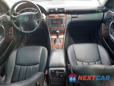 Zdjęcie 8 z 11 samochodu: 2007 MERCEDES-BENZ C 280 4MATIC VIN:WDBRF92H07F906314 - miniatura