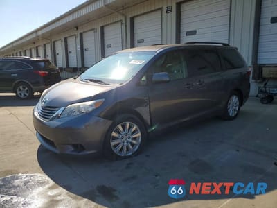 2016 TOYOTA SIENNA LE 7-PASSENGER 5TDJK3DC5GS143876 - główne zdjęcie licytacji z USA - miniatura