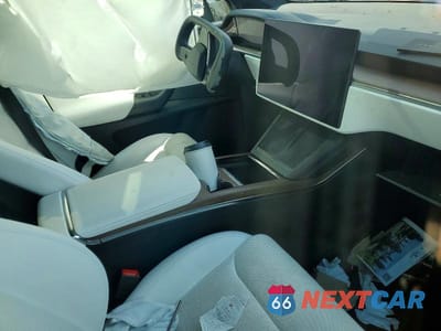 Zdjęcie 9 z 13 samochodu: 2022 TESLA MODEL X VIN:7SAXCDE56NF351556 - miniatura