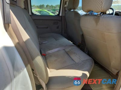 Zdjęcie 10 z 11 samochodu: 2002 NISSAN FRONTIER XE-V6 VIN:1N6ED27T72C351993 - miniatura