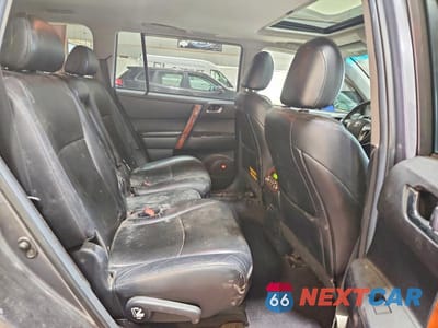 Zdjęcie 11 z 14 samochodu: 2011 TOYOTA HIGHLANDER LIMITED VIN:5TDDK3EH0BS091833 - miniatura