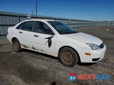 Czwarte zdjęcie samochodu z boku: 2007 FORD FOCUS ZX4 VIN:1FAFP34N27W354435 - miniatura
