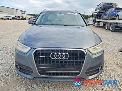 Piąte zdjęcie samochodu w środku: 2015 AUDI Q3 PREMIUM PLUS VIN:WA1EFCFS2FR002538 - miniatura