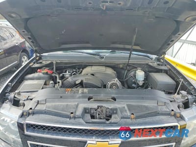 Zdjęcie 12 z 13 samochodu: 2012 CHEVROLET SUBURBAN K1500 LT VIN:1GNSKJE71CR323155 - miniatura