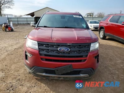 Piąte zdjęcie samochodu w środku: 2019 FORD EXPLORER XLT VIN:1FM5K8DH6KGA94390 - miniatura