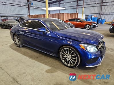 Czwarte zdjęcie samochodu z boku: 2017 MERCEDES-BENZ C 300 VIN:WDDWJ4JB3HF368461 - miniatura