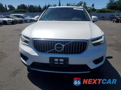 Piąte zdjęcie samochodu w środku: 2021 VOLVO XC40 T5 INSCRIPTION VIN:YV4162UL2M2565618 - miniatura