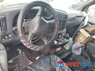 Zdjęcie 8 z 13 samochodu: 2002 CHEV EXPRESS G1500 VIN:1GBFG15R121243546 - miniatura