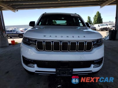 Piąte zdjęcie samochodu w środku: 2024 JEEP WAGONEER SERIES III VIN:1C4SJVDP5RS187098 - miniatura