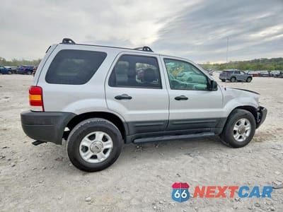Trzecie zdjęcie samochodu z tyłu: 2003 FORD ESCAPE XLT VIN:1FMYU03103KB87000 - miniatura