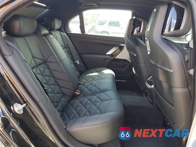 Zdjęcie 10 z 12 samochodu: 2025 BMW 740 I VIN:WBA23EH03SCV13629 - miniatura