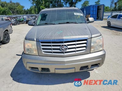 Piąte zdjęcie samochodu w środku: 2002 CADILLAC ESCALADE LUXURY VIN:1GYEK63N62R111221 - miniatura