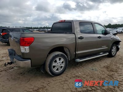 Trzecie zdjęcie samochodu z tyłu: 2010 TOYOTA TUNDRA CREWMAX SR5 VIN:5TFEY5F14AX095053 - miniatura