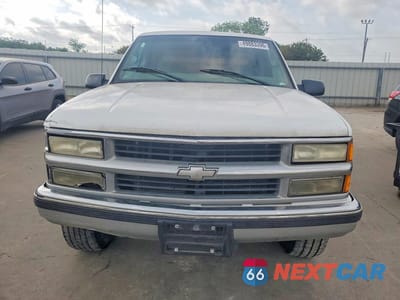 Piąte zdjęcie samochodu w środku: 2000 CHEVROLET GMT-400 C3500 VIN:1GCGC33R9YF508025 - miniatura