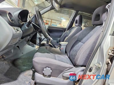 Zdjęcie 7 z 12 samochodu: 2002 TOYOTA RAV4 BASE VIN:JTEGH20V720077820 - miniatura