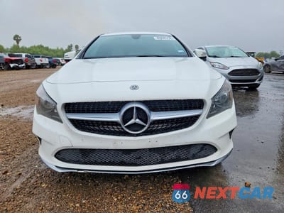 Piąte zdjęcie samochodu w środku: 2018 MERCEDES-BENZ CLA 250 VIN:WDDSJ4EB8JN695507 - miniatura