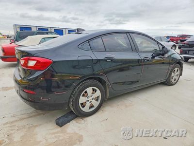 Piąte zdjęcie samochodu w środku: 2018 CHEVROLET CRUZE LS VIN:1G1BC5SMXJ7120984 - miniatura