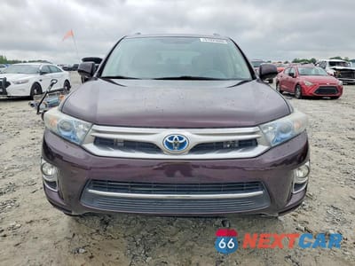Piąte zdjęcie samochodu w środku: 2011 TOYOTA HIGHLANDER HYBRID LIMITED VIN:JTEDC3EH1B2003825 - miniatura