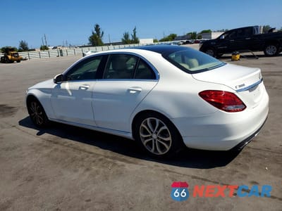 Drugie zdjęcie samochodu z przodu: 2017 MERCEDES-BENZ C 300 VIN:55SWF4JBXHU201125 - miniatura