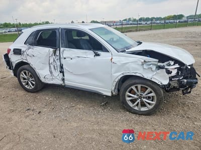 Czwarte zdjęcie samochodu z boku: 2025 AUDI Q3 PREMIUM S LINE 45 VIN:WA1DECF37S1010120 - miniatura