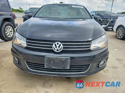 Piąte zdjęcie samochodu w środku: 2013 VOLKSWAGEN EOS KOMFORT VIN:WVWBW8AH5DV007299 - miniatura