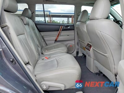 Zdjęcie 11 z 12 samochodu: 2011 TOYOTA HIGHLANDER LIMITED VIN:5TDYK3EH4BS048582 - miniatura