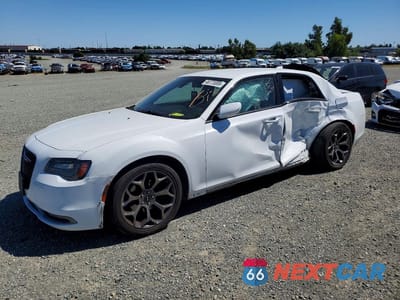 2016 CHRYSLER 300 S 2C3CCABG6GH269120 - główne zdjęcie licytacji z USA - miniatura