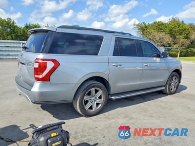 Trzecie zdjęcie samochodu z tyłu: 2020 FORD EXPEDITION MAX XLT VIN:1FMJK1HT2LEA18330 - miniatura
