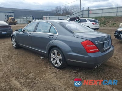 Drugie zdjęcie samochodu z przodu: 2011 MERCEDES-BENZ S 550 VIN:WDDNG7BB9BA368186 - miniatura